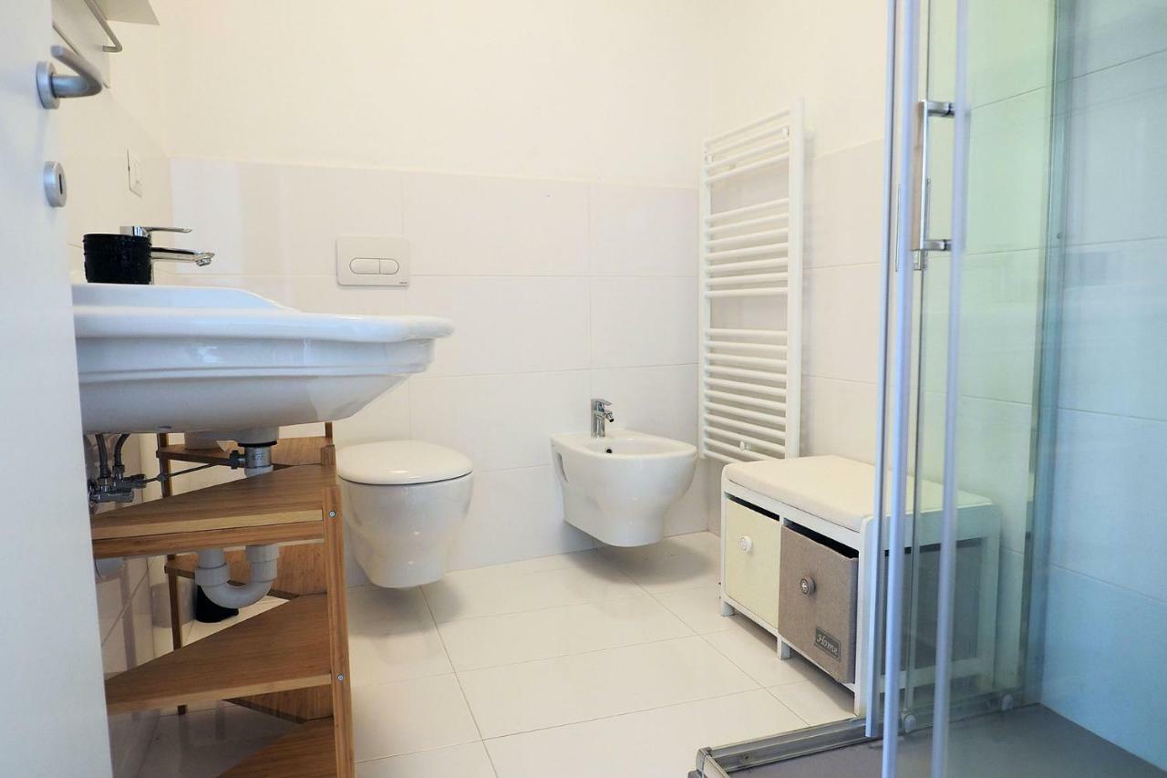 Marina Apartments Colico Ngoại thất bức ảnh